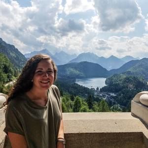 Meet your Posher, Christy